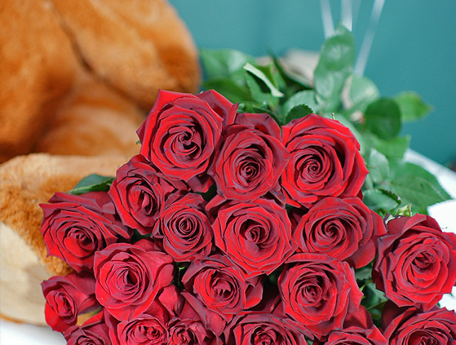 Set: Bouquet of 25 premium Dutch red roses 80-90 cm, bear h=120 cm, and 5 heart-shaped foil balloons photo